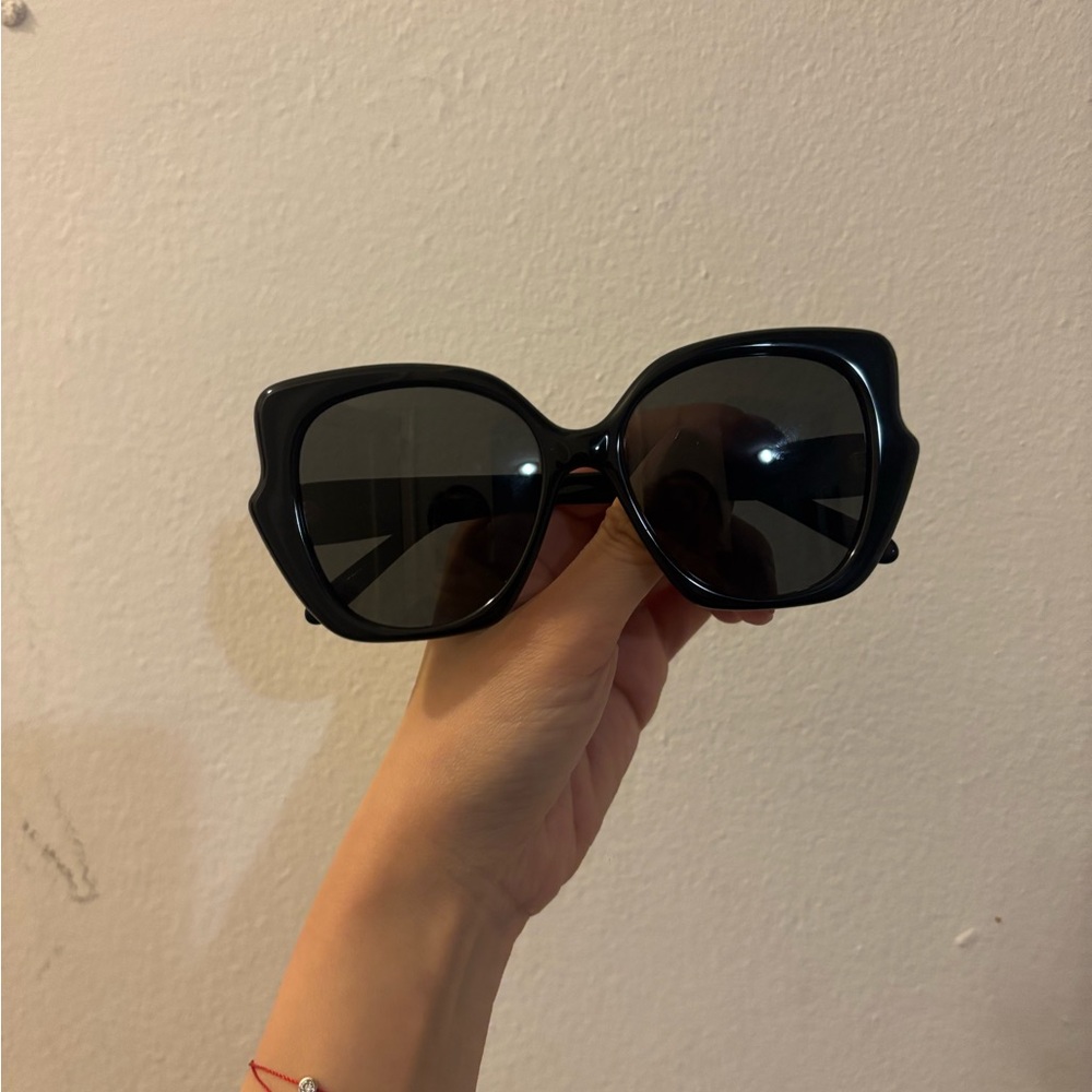 Loewe Black Oversized Sunglasses slim LW401331 01A